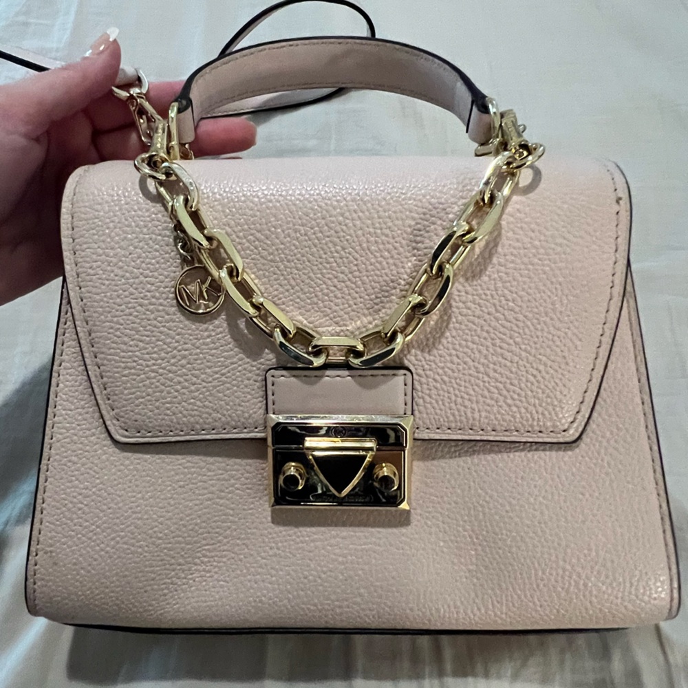 COPY - Michael Kors Pink Handlebag